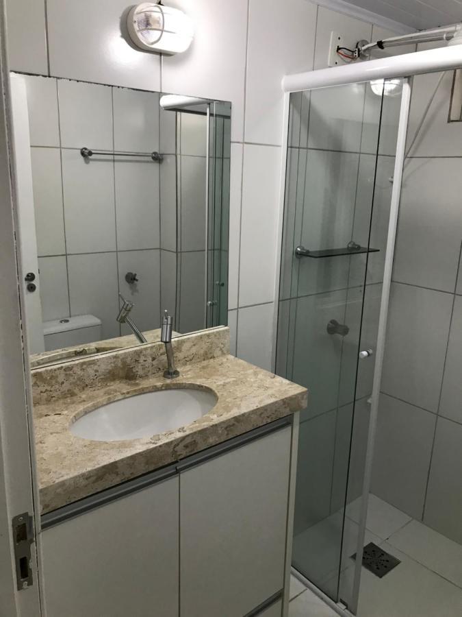 Apartamento ótimo Apto 2 Quartos, Av. Brasil, De Frente, Quadra Mar. *