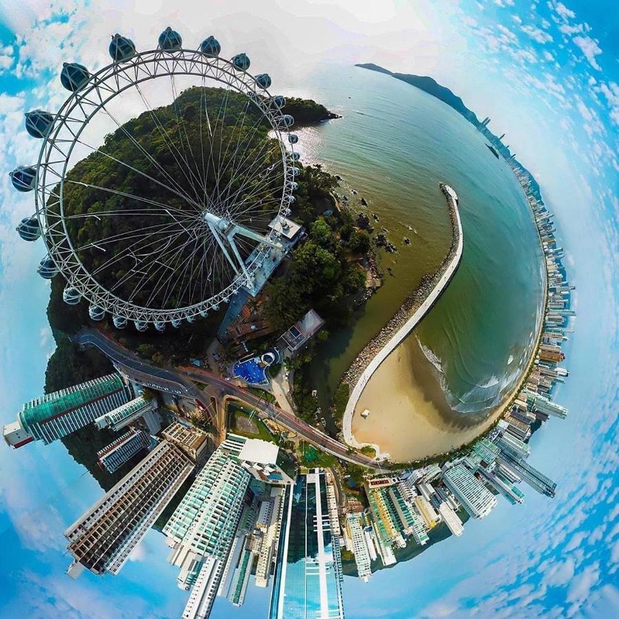 ótimo Apto 2 Quartos, Av. Brasil, De Frente, Quadra Mar. * Balneário Camboriú