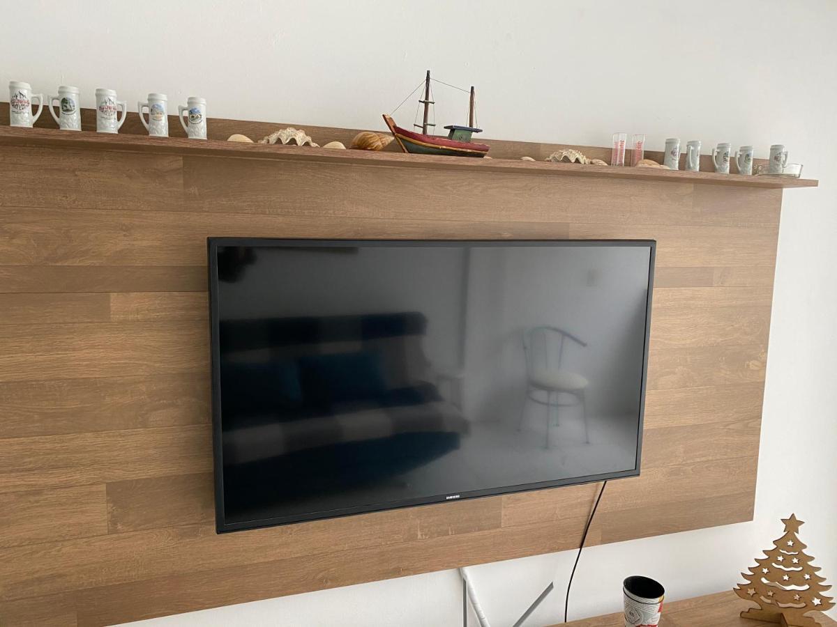ótimo Apto 2 Quartos, Av. Brasil, De Frente, Quadra Mar. Apartamento