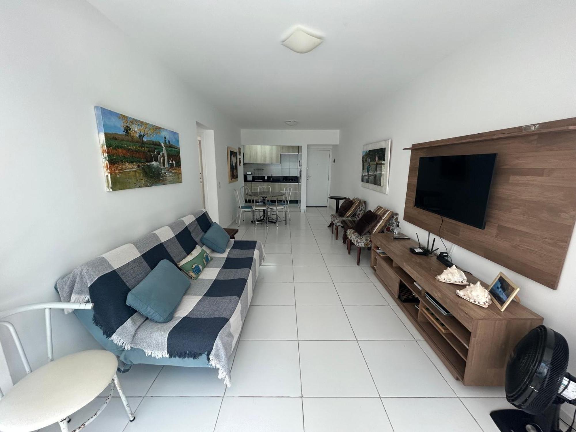 ótimo Apto 2 Quartos, Av. Brasil, De Frente, Quadra Mar. Apartamento Balneário Camboriú
